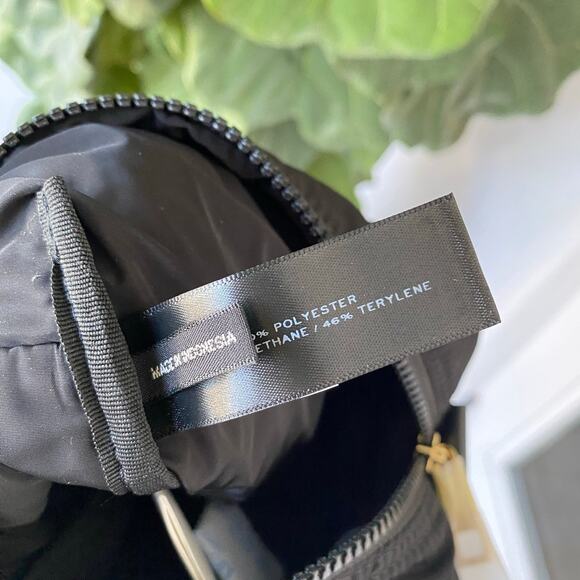 Last 1‼️ NWT MARC JACOBS M0011326 QUILTED COSMETIC CASE - Picture 6 of 13